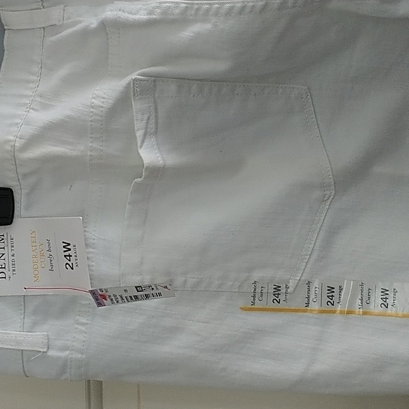 C.J.Banks White Barely Boot Stretch Jeans Plus Size 24W - Picture 2 of 10